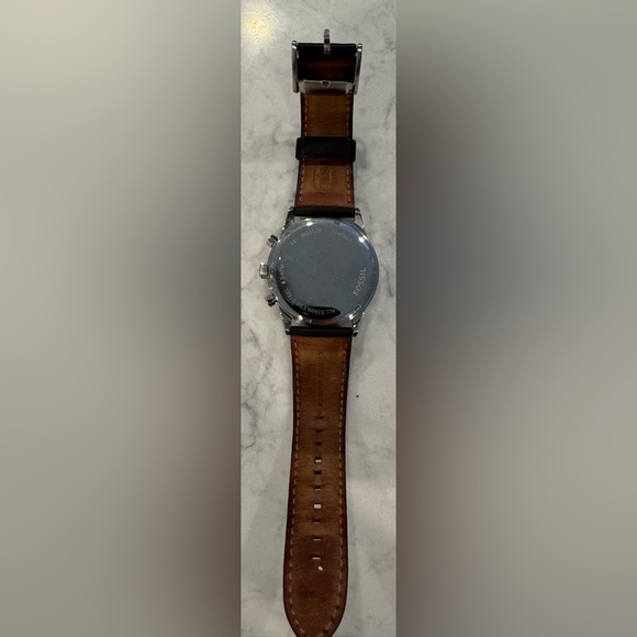 Fossil large face watch - Picture 2 of 2
